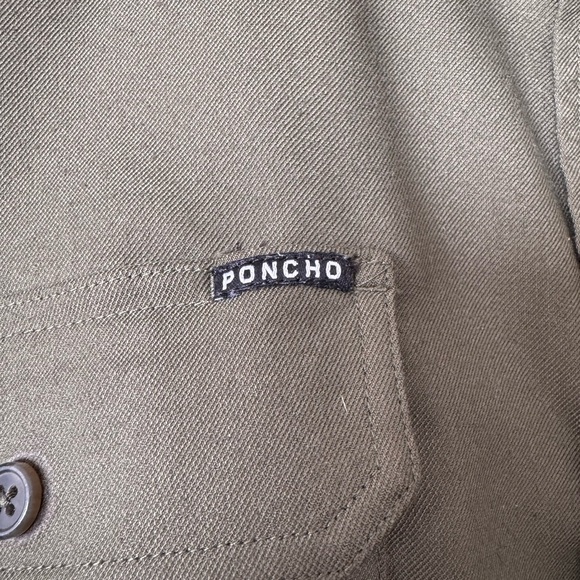 XL Poncho  The Grizzly - Picture 2 of 4